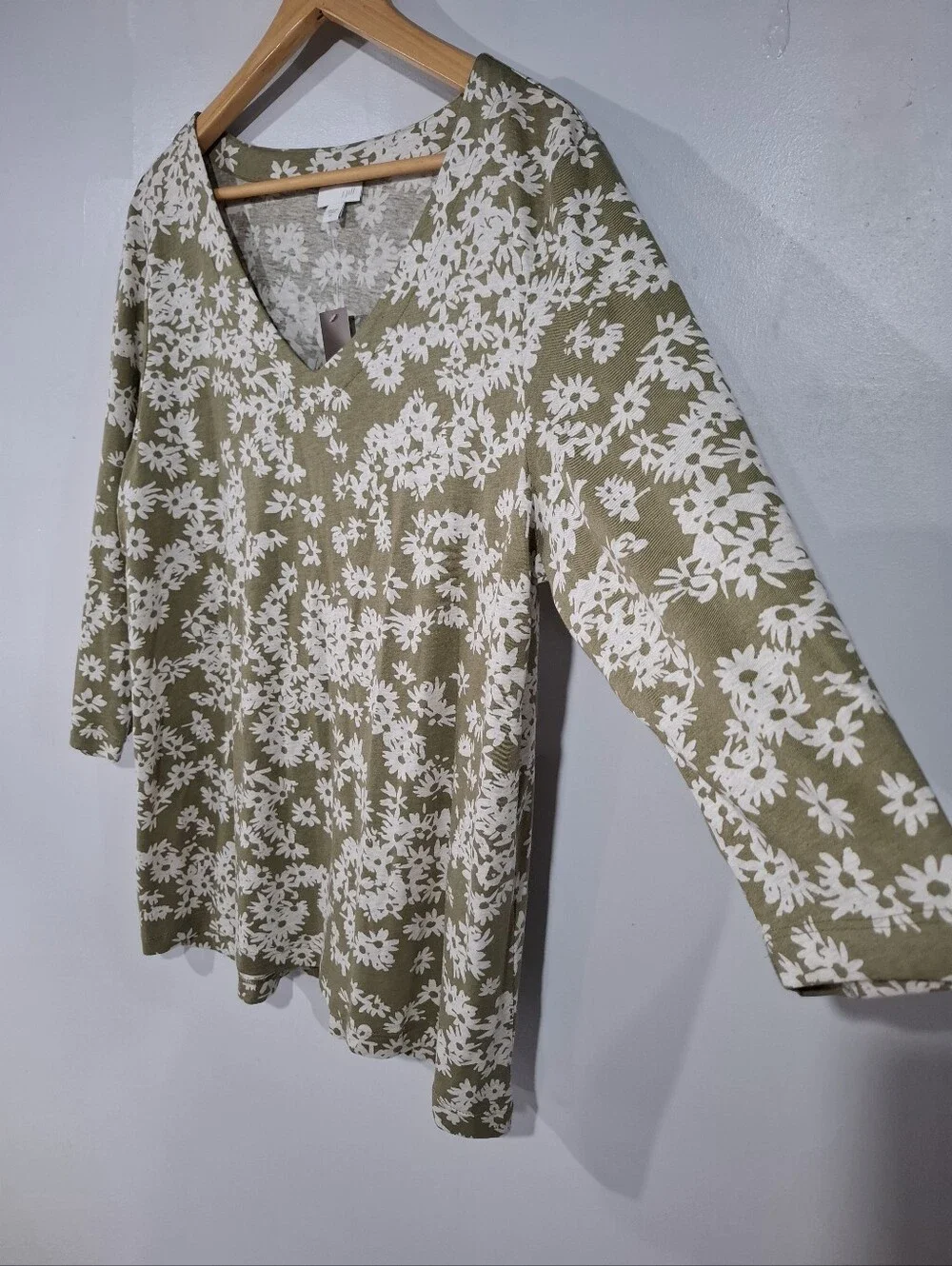 J.JILL Womens Olive Green Daisy Floral V-Neck Shirt Top 3/4 Sleeve XL NWT Ladies - Picture 4 of 12